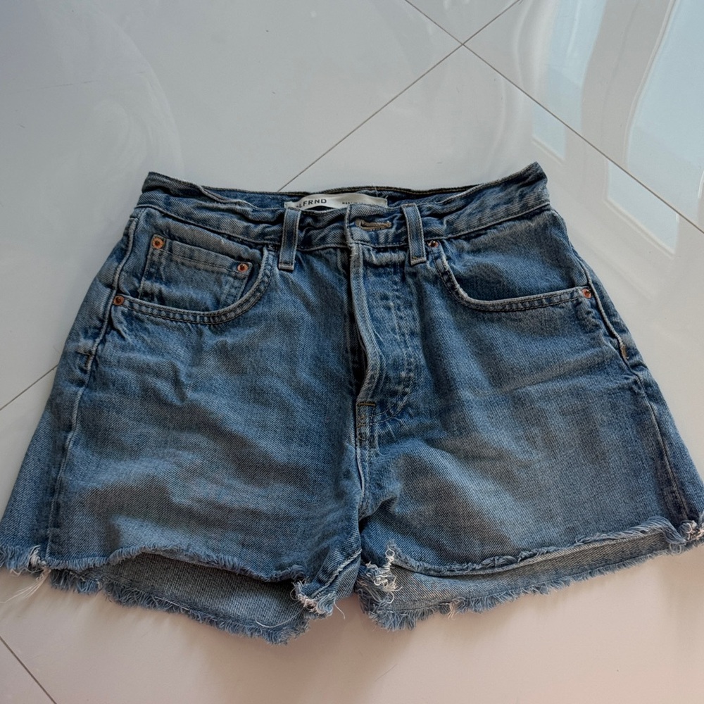 GRLFRND Jean Shorts sz 24